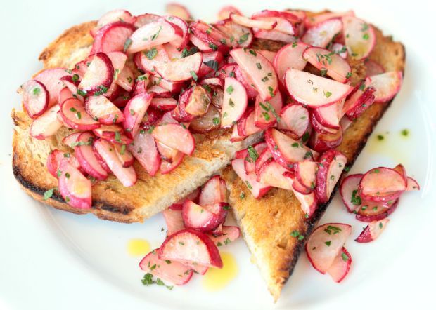 Pastaria- Roasted Radish Brushetta